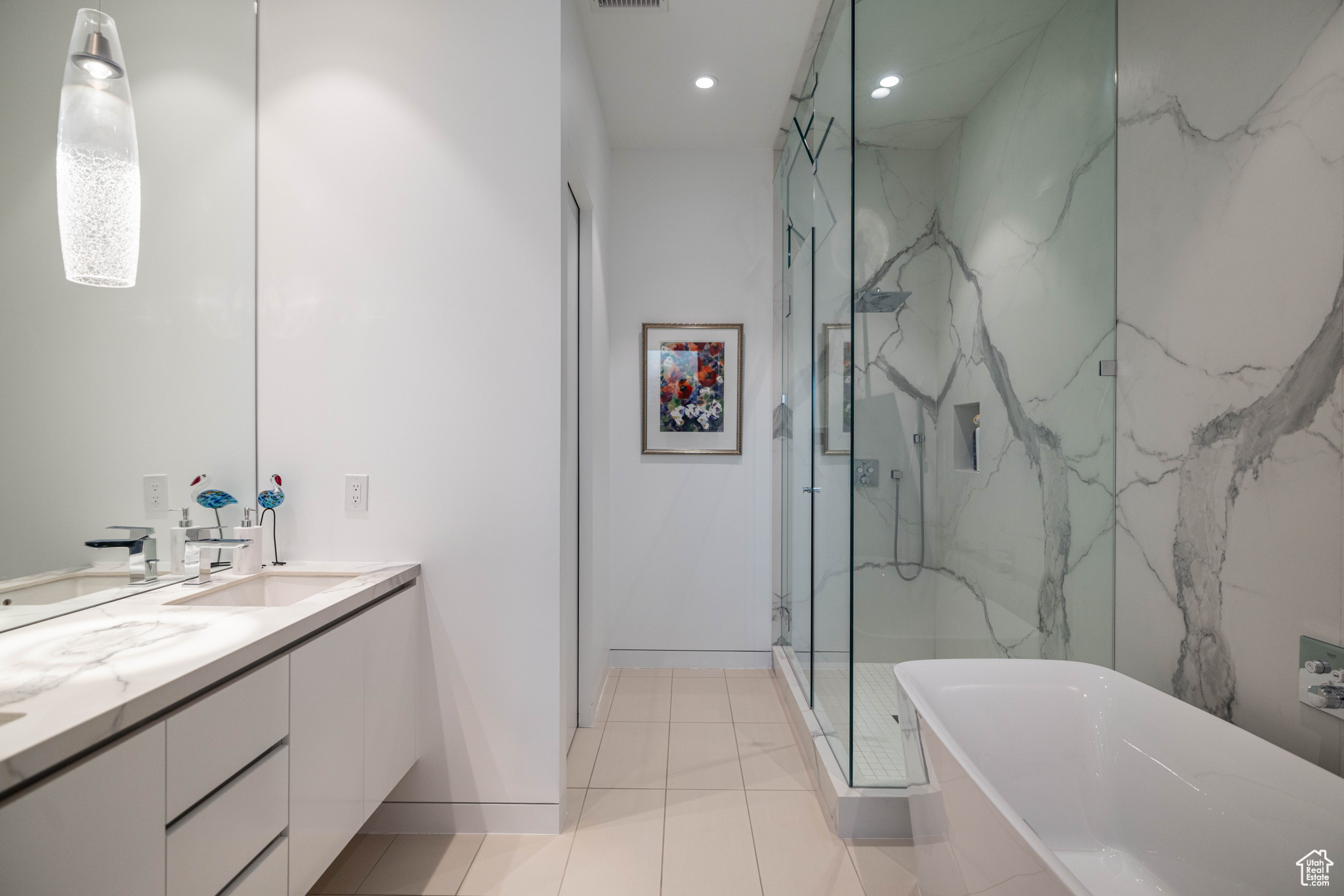 INDIAN HILLS - Residential