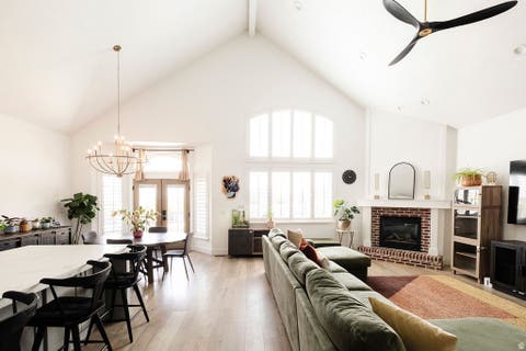 Tiny photo for 924 S COUNTRY LN, Farmington, UT 84025 (MLS # 2172078)