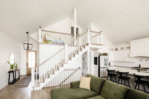 Tiny photo for 924 S COUNTRY LN, Farmington, UT 84025 (MLS # 2172078)