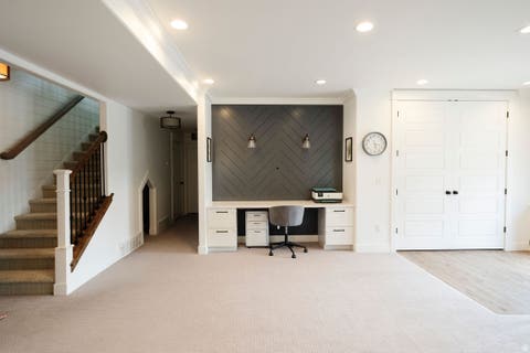 Tiny photo for 924 S COUNTRY LN, Farmington, UT 84025 (MLS # 2172078)