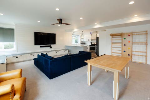 Tiny photo for 924 S COUNTRY LN, Farmington, UT 84025 (MLS # 2172078)