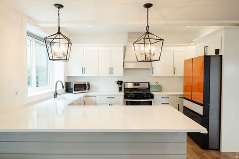 Tiny photo for 924 S COUNTRY LN, Farmington, UT 84025 (MLS # 2172078)