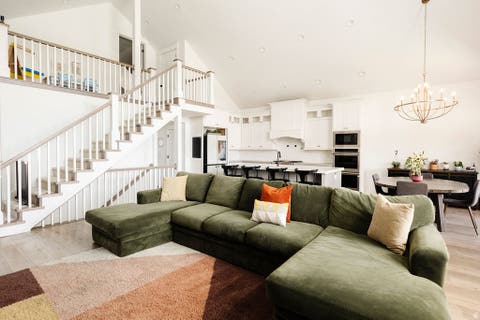 Tiny photo for 924 S COUNTRY LN, Farmington, UT 84025 (MLS # 2172078)