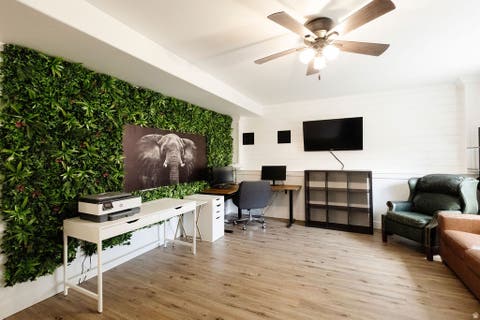 Tiny photo for 924 S COUNTRY LN, Farmington, UT 84025 (MLS # 2172078)