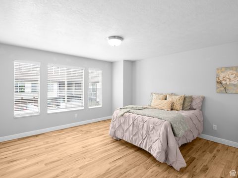 Tiny photo for 234 W LEAH CIR, Bountiful, UT 84010 (MLS # 2107468)