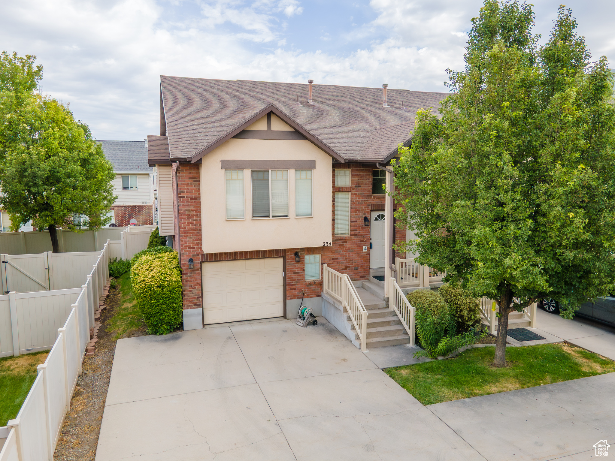 CALL MEADOWS - Residential