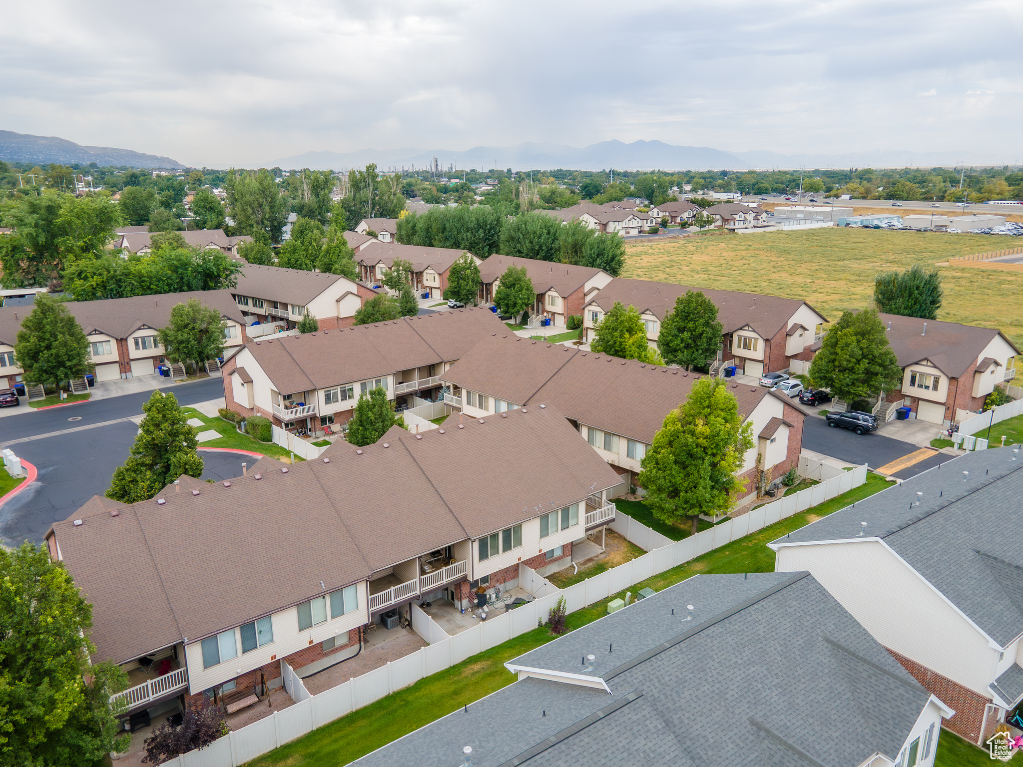 CALL MEADOWS - Residential
