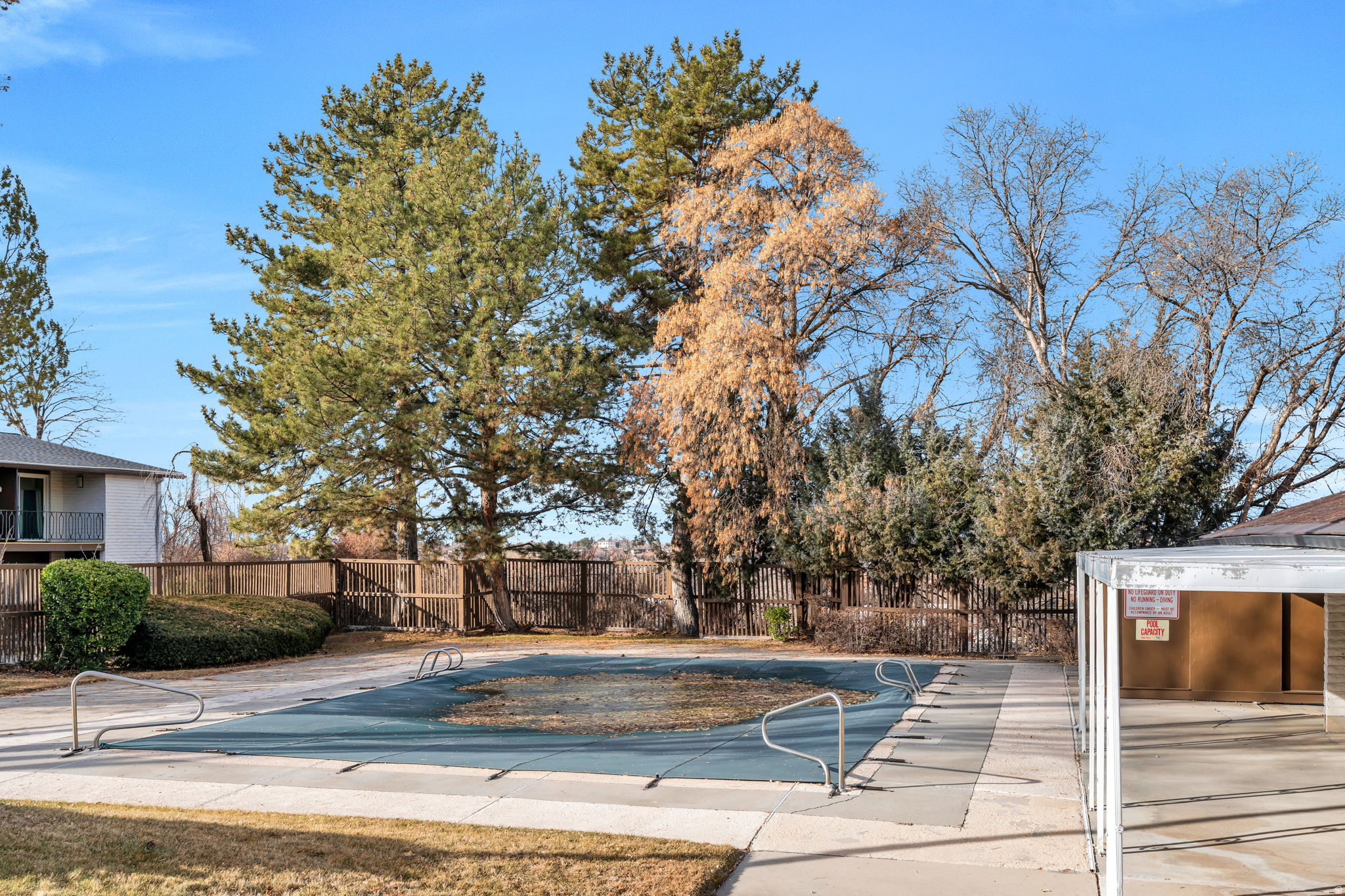 THREE FOUNTAINS - Residential