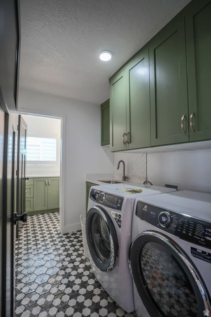 BLOOMINGTON HILLS - Residential