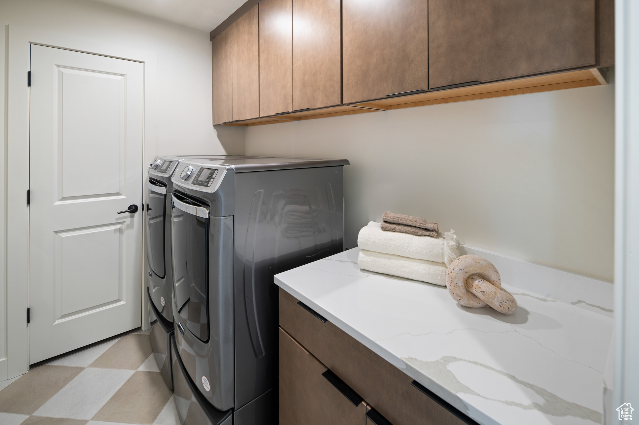 WILLOW ESTATES - Residential