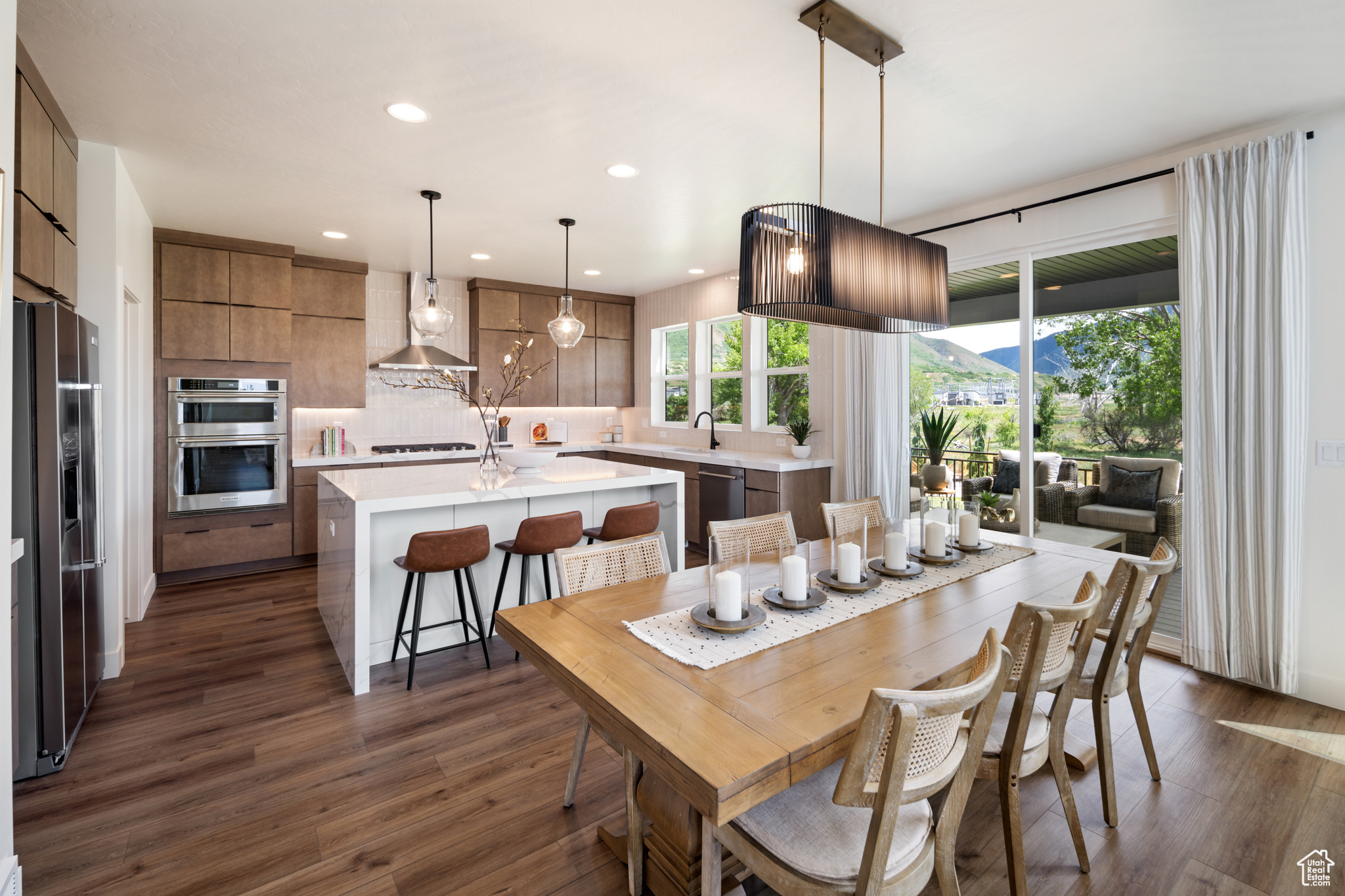 WILLOW ESTATES - Residential