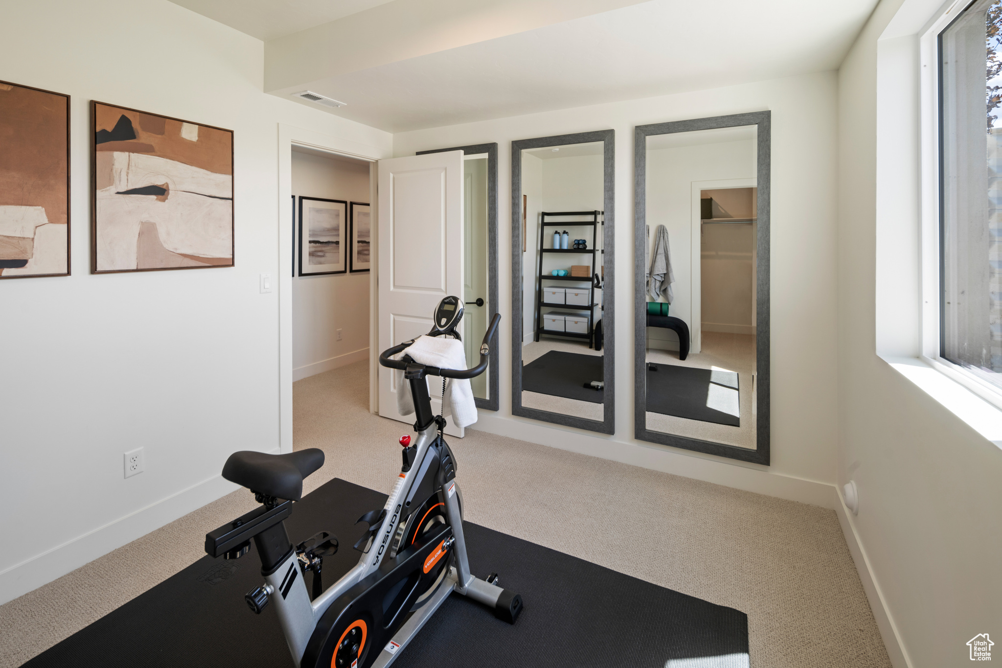 WILLOW ESTATES - Residential