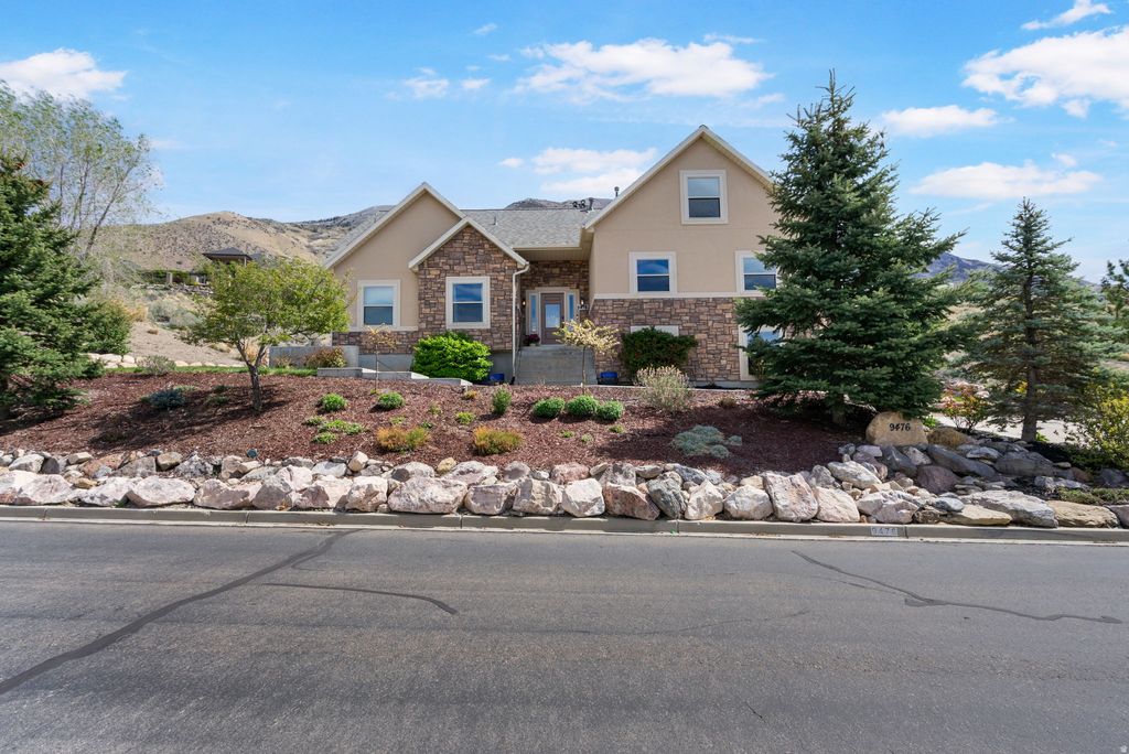 Photo of 9476 N AVANYU DR, Cedar Hills, UT 84062 (MLS # 2150886)