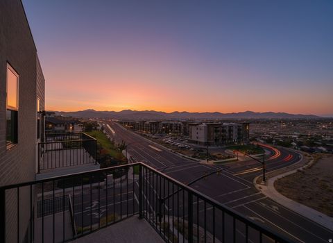 Tiny photo for 283 E ENDURANCE CIR, Draper, UT 84020 (MLS # 2117009)