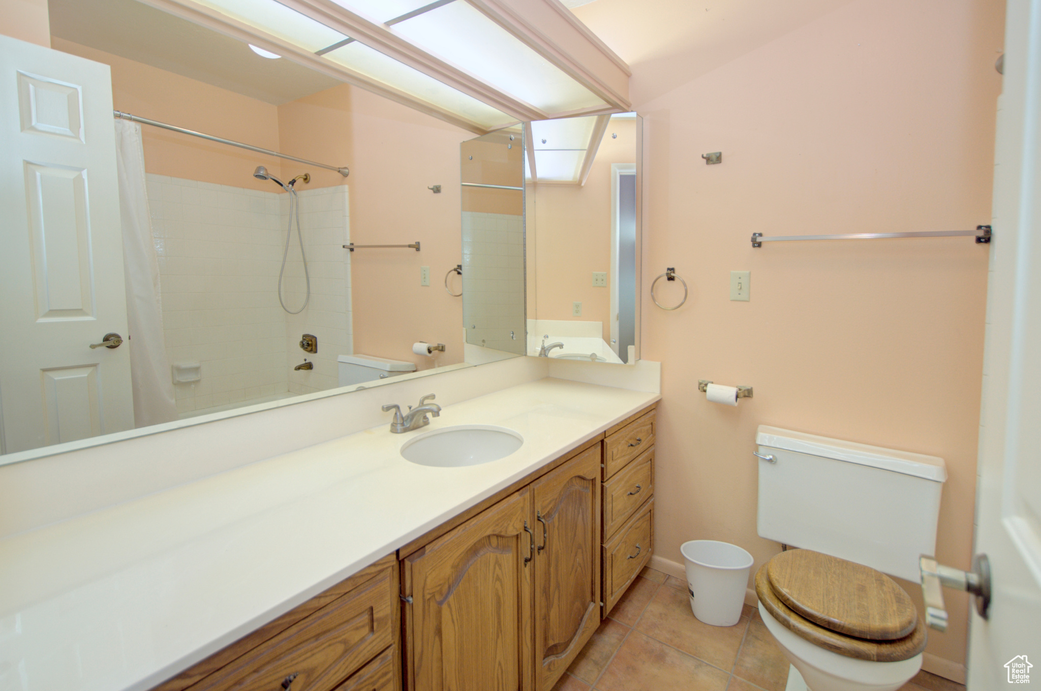 BROOKSTONE - Residential