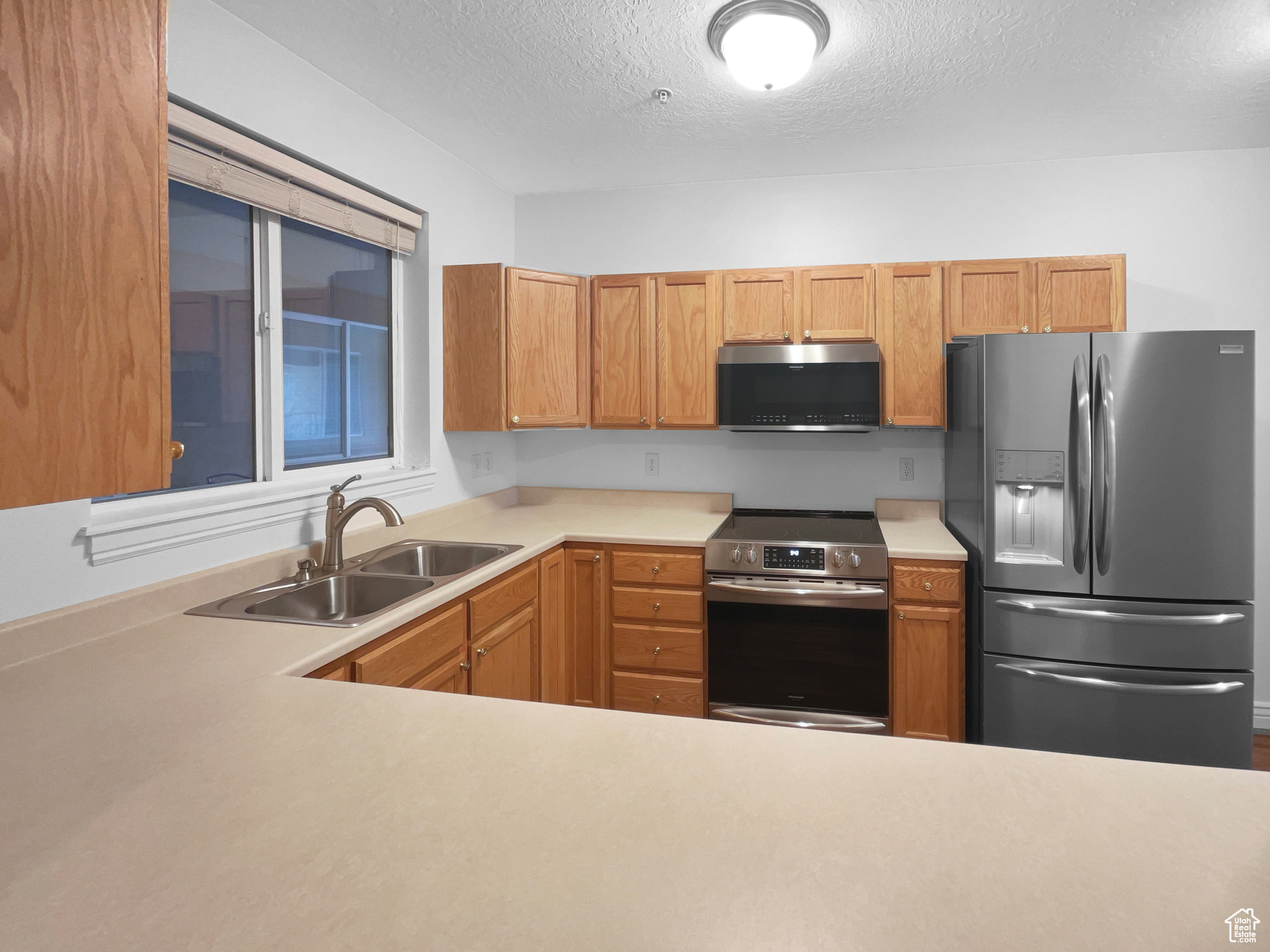 MIRA VISTA CONDO - Residential