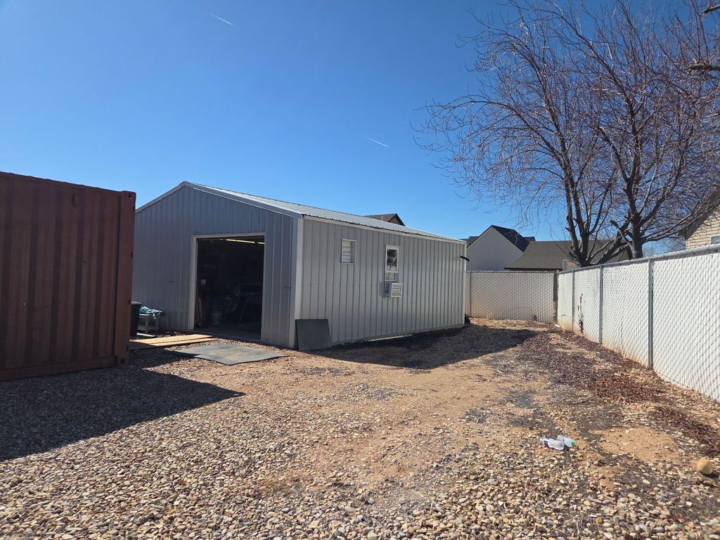 Photo of 571 AREVA RD, Roosevelt, UT 84066 (MLS # 2140736)