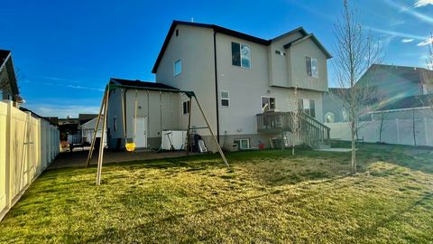 Tiny photo for 582 E PETERSEN PKWY, South Weber, UT 84405 (MLS # 2147899)