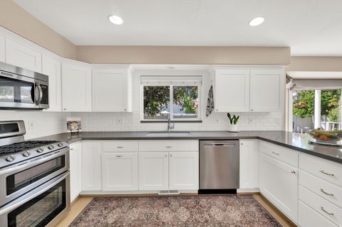 Tiny photo for 252 E CRANBERRY HILL DR, Draper, UT 84020 (MLS # 2155608)