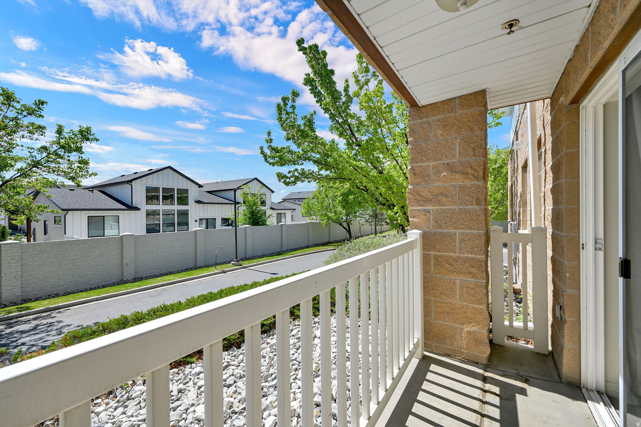 CRESCENT HEIGHTS CON - Residential