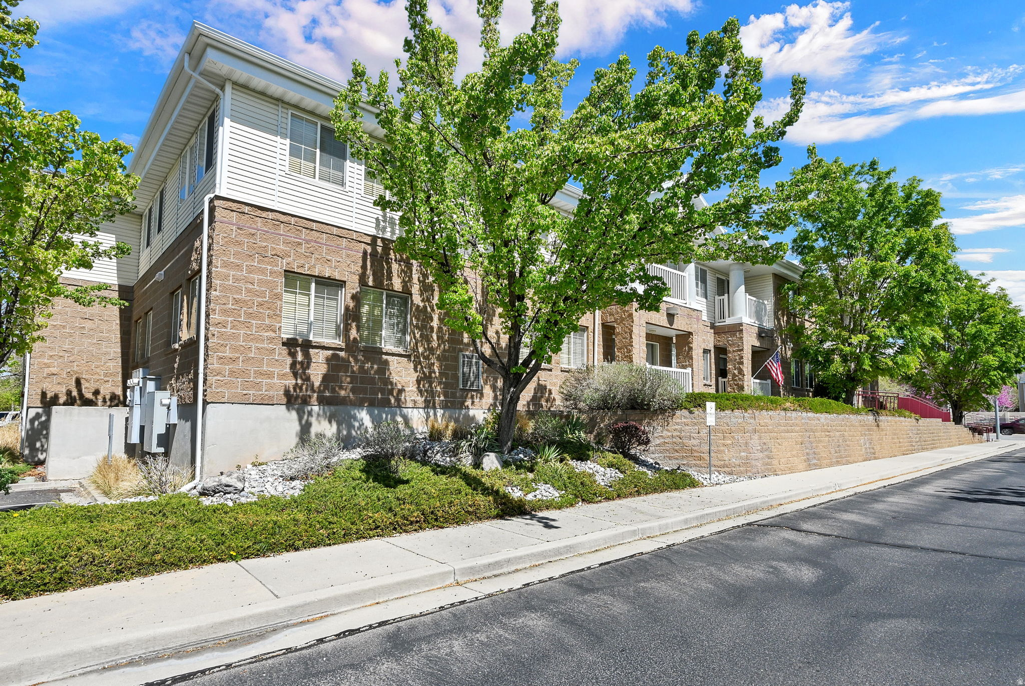 CRESCENT HEIGHTS CON - Residential