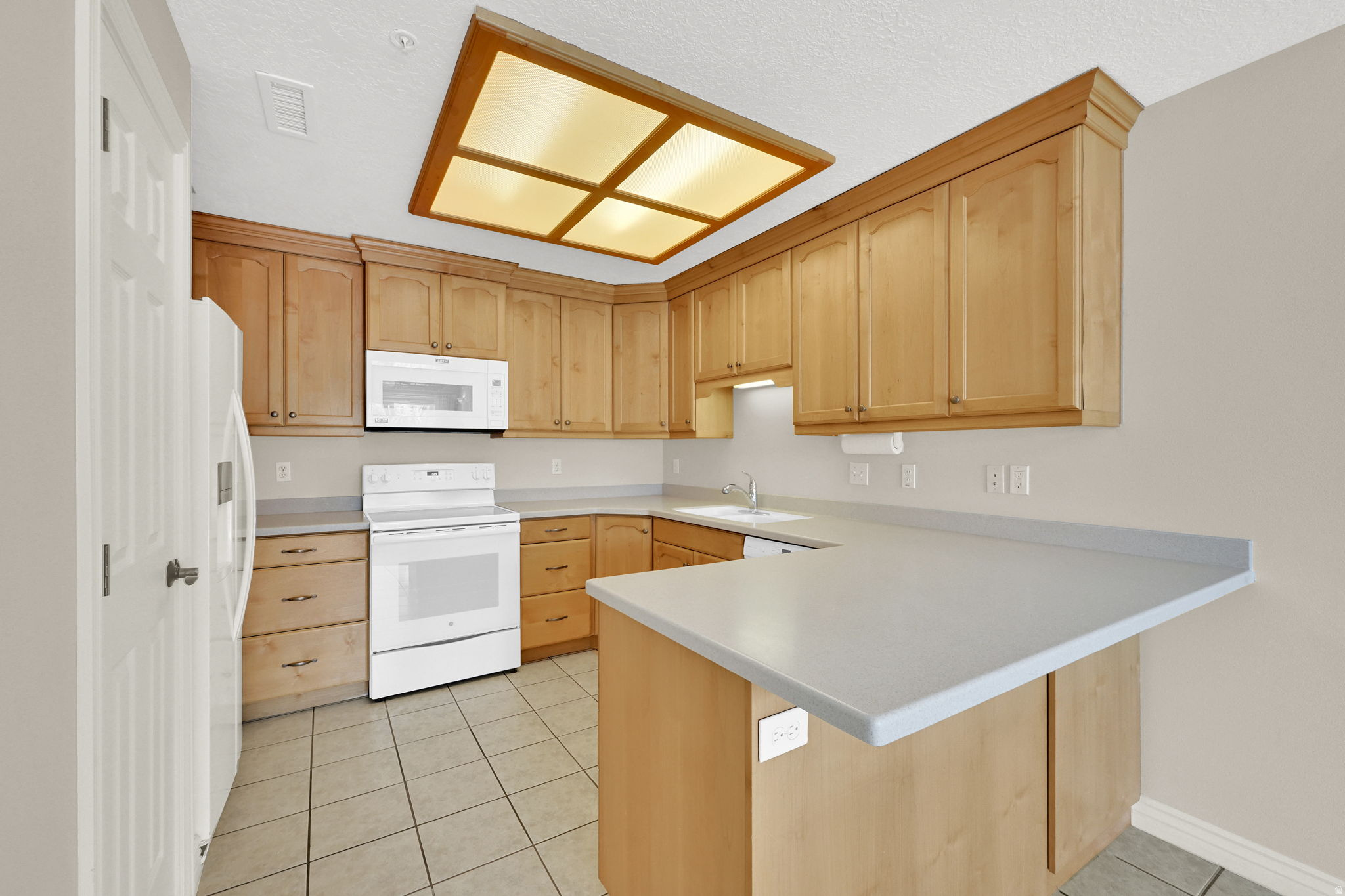 CRESCENT HEIGHTS CON - Residential