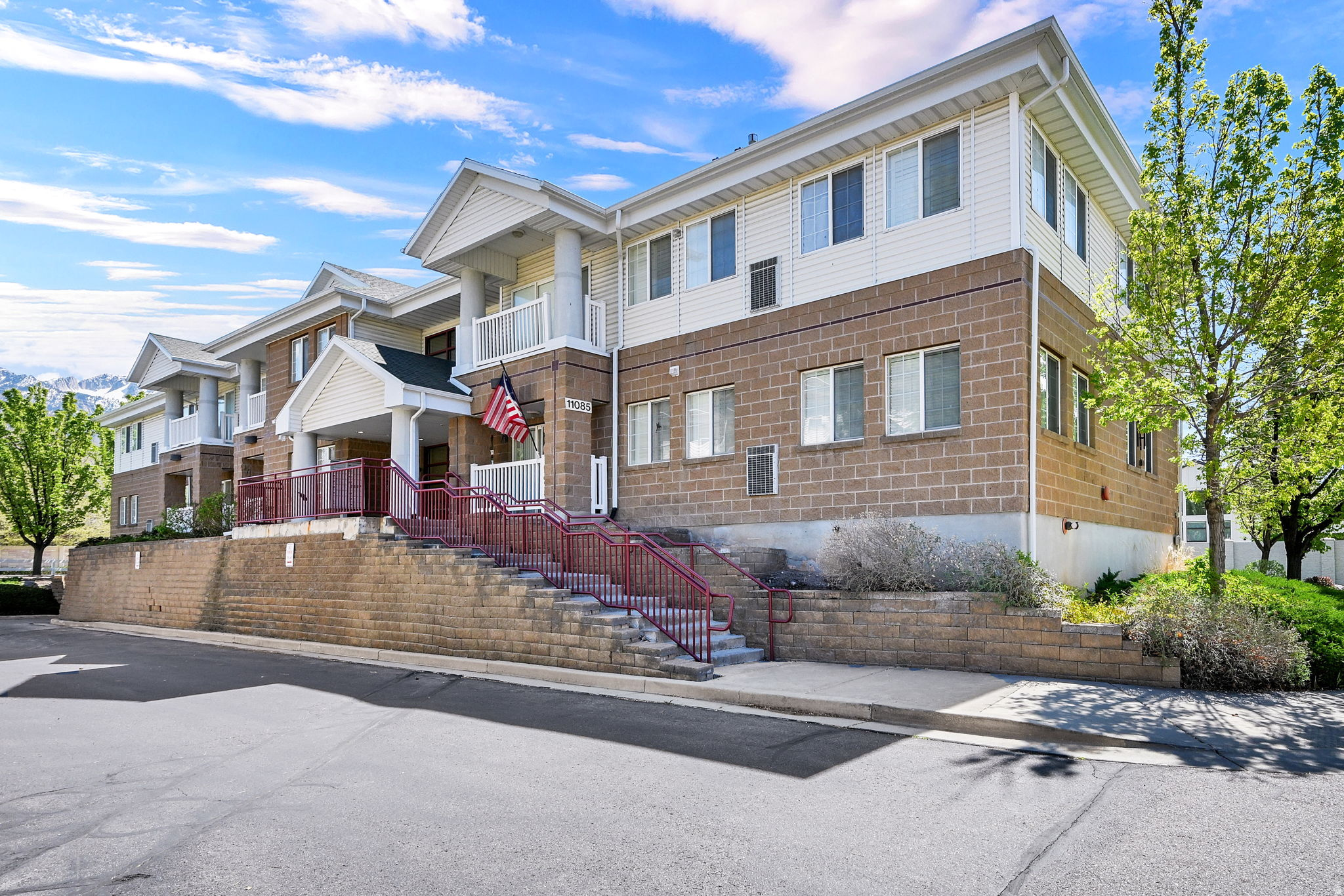 CRESCENT HEIGHTS CON - Residential