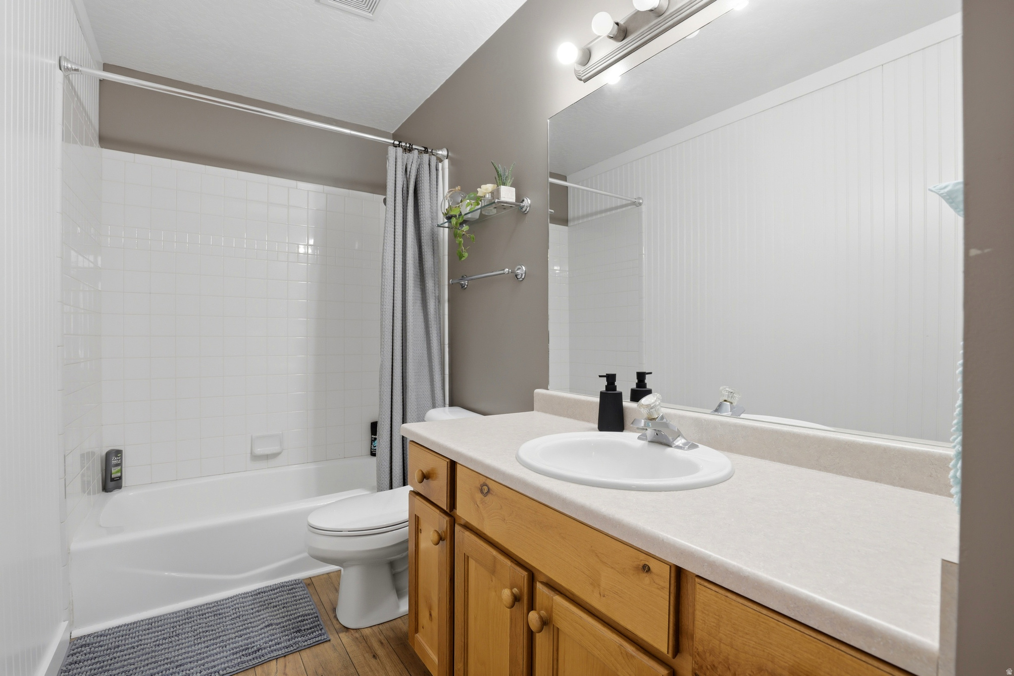 WOOD CREEK - Residential