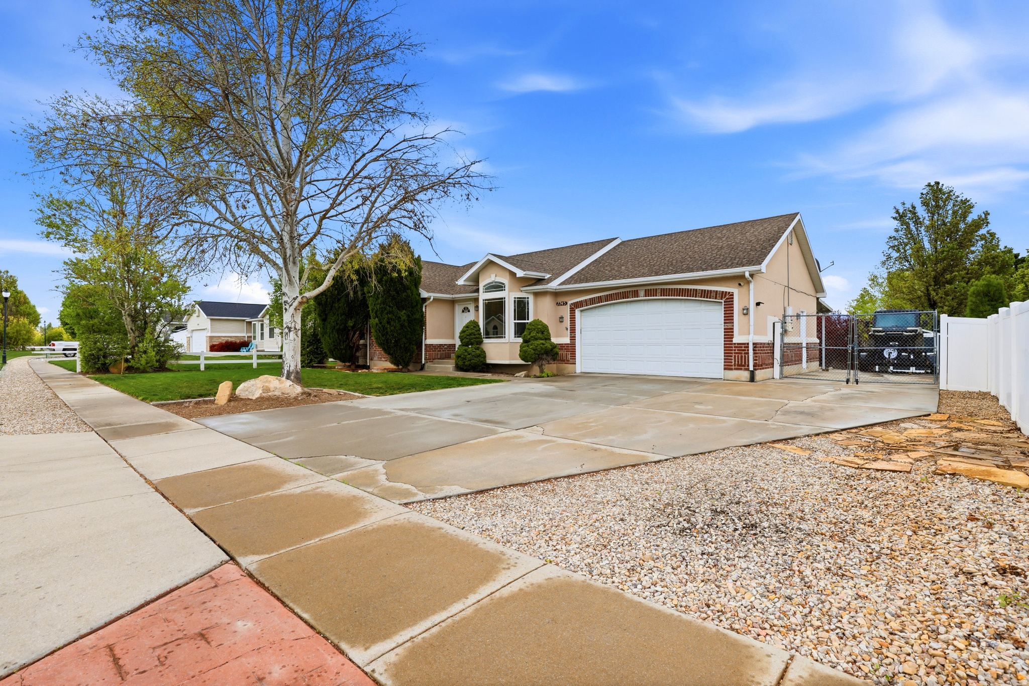 WOOD CREEK - Residential