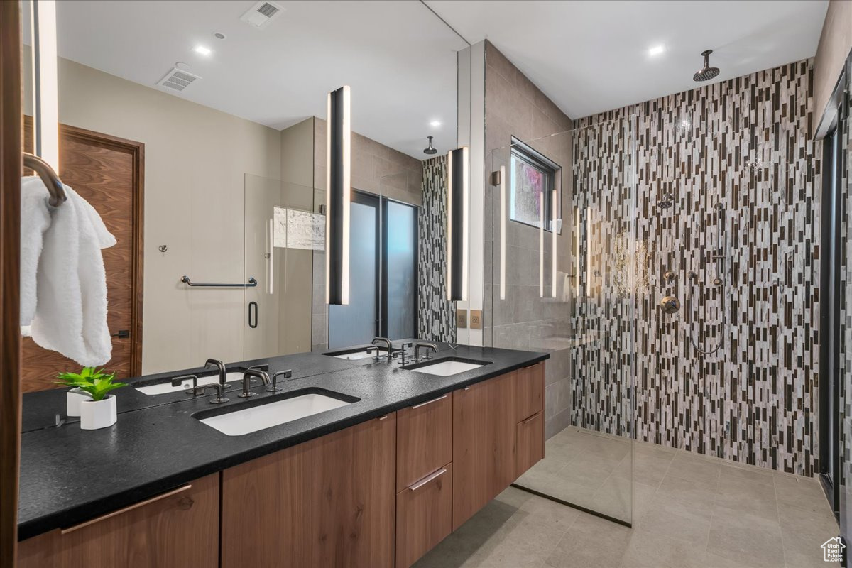 SENTIERRE PADRE CANYON PH 1B - Residential