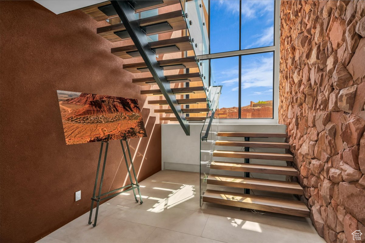 SENTIERRE PADRE CANYON PH 1B - Residential