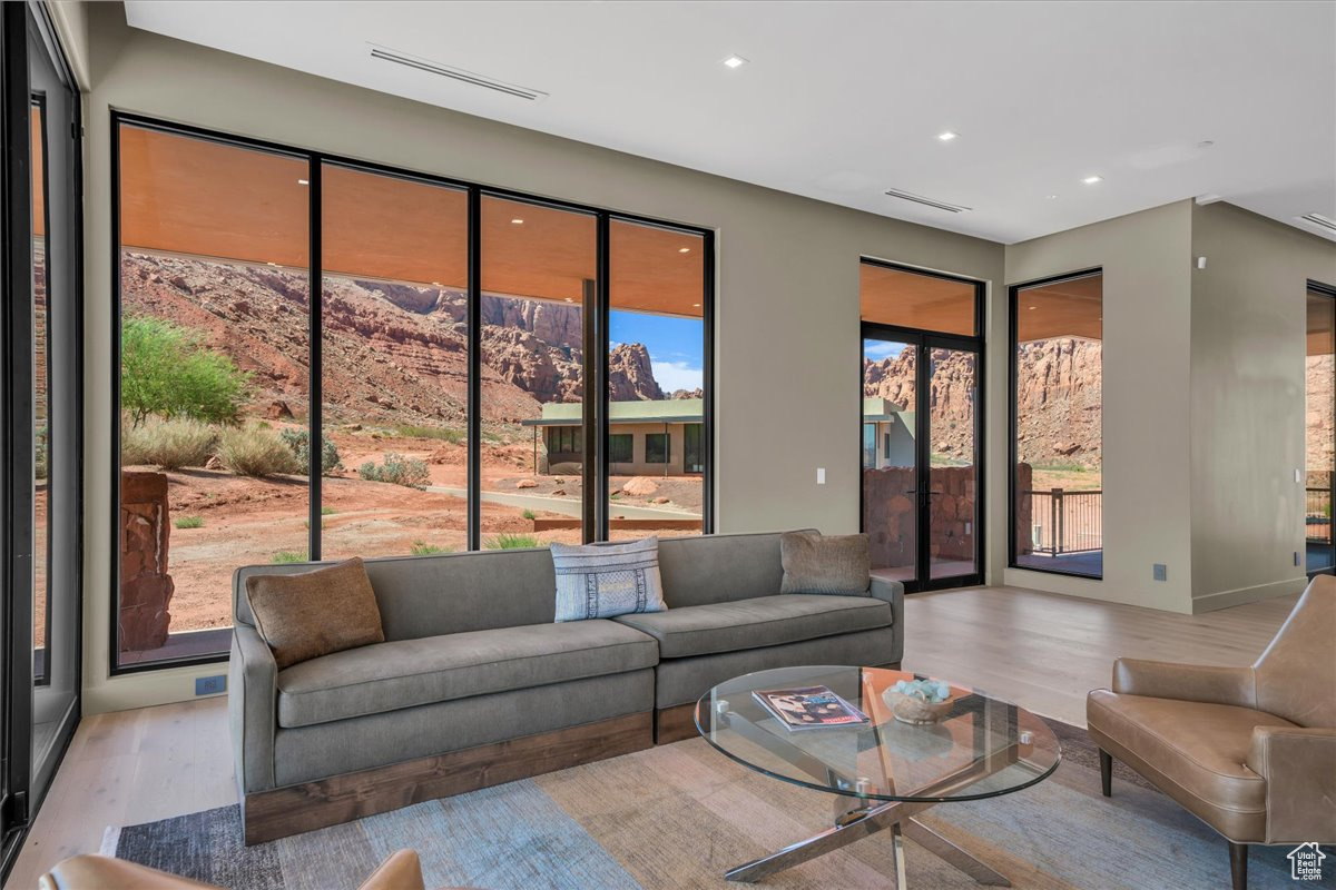 SENTIERRE PADRE CANYON PH 1B - Residential