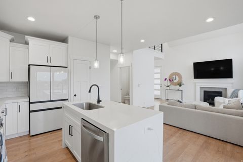 Tiny photo for 10538 S BAY DR, Sandy, UT 84092 (MLS # 2141632)