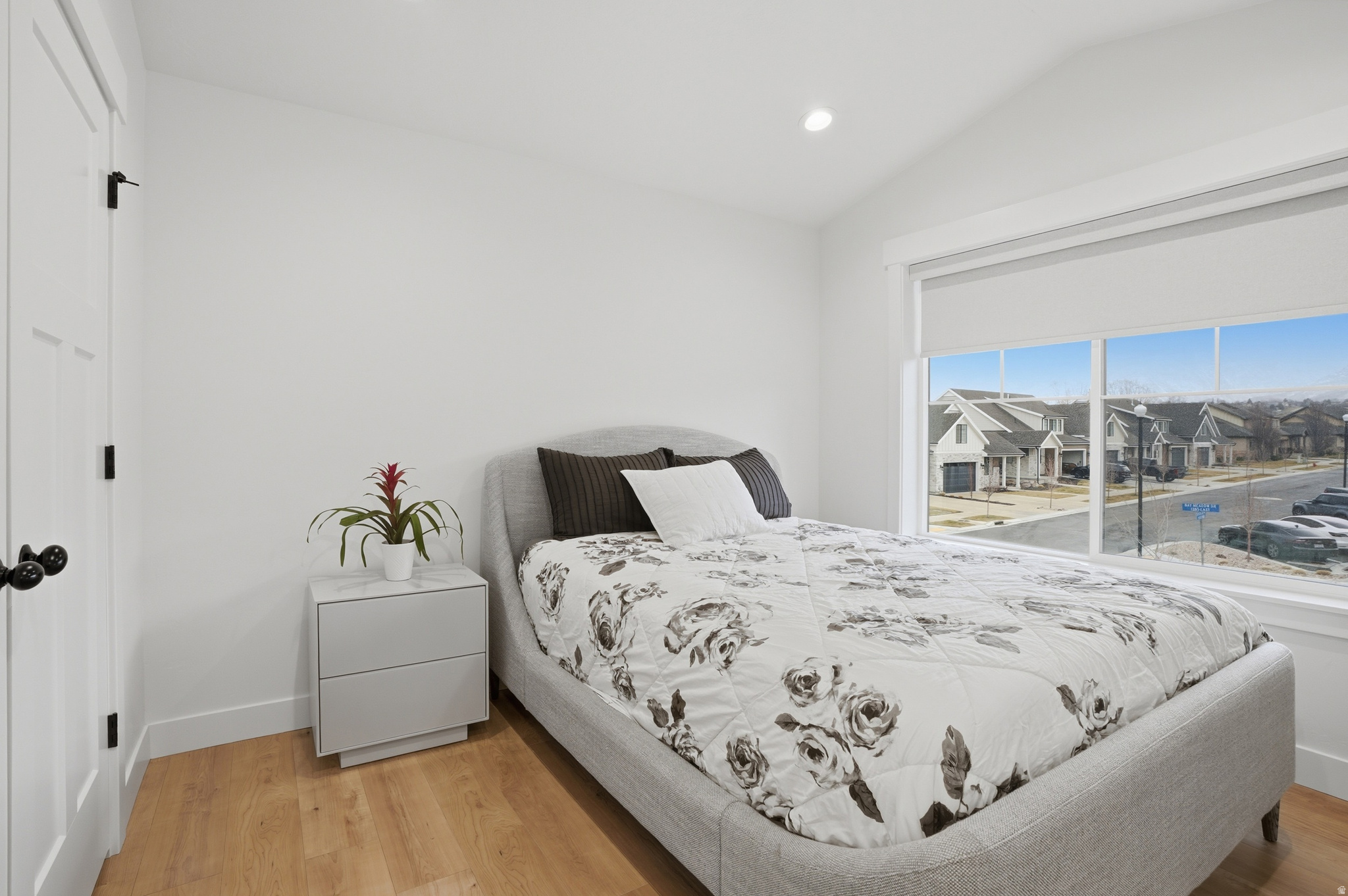 RIDGES - Residential