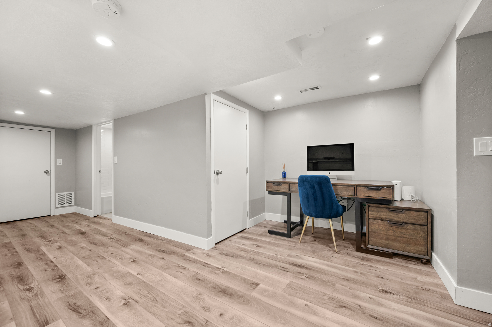 AVENUES - Residential