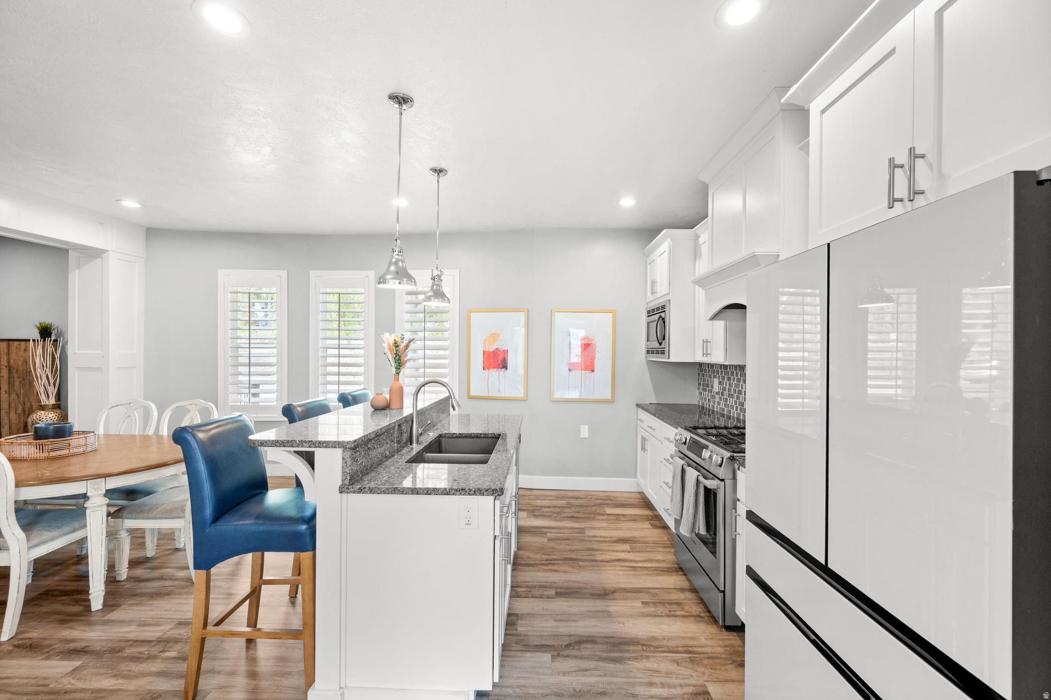 AVENUES - Residential