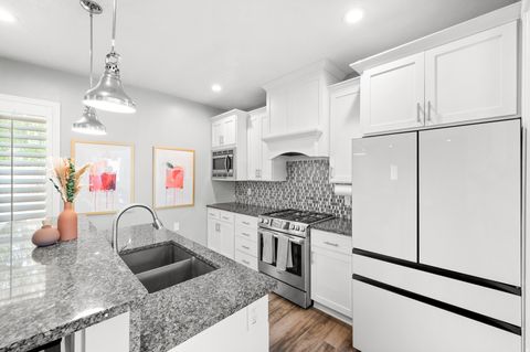 Tiny photo for 382 E 7TH AVE N, Salt Lake City, UT 84103 (MLS # 2148727)