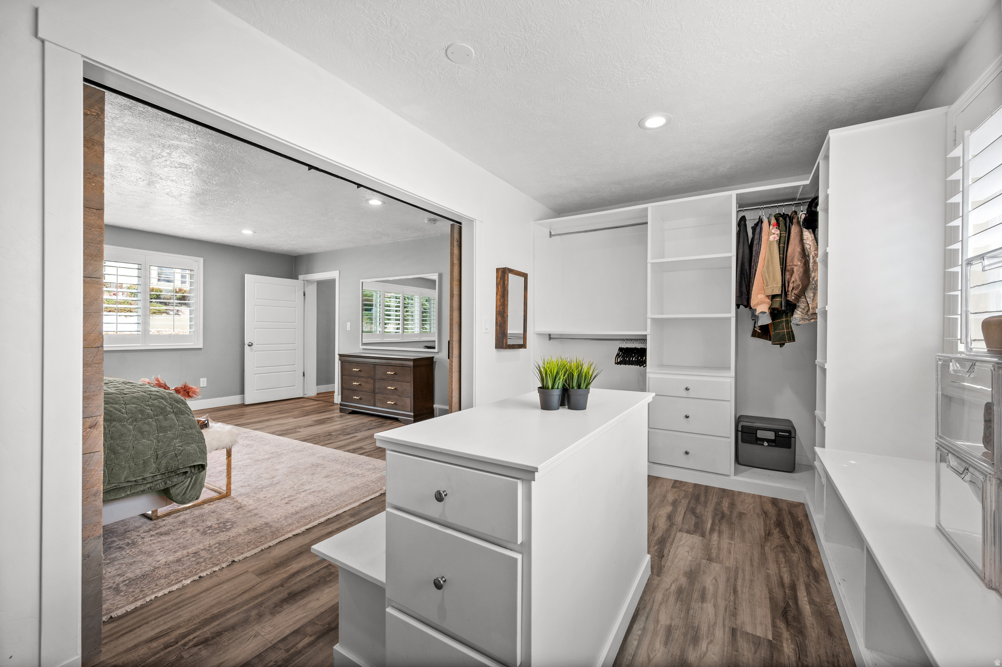 AVENUES - Residential