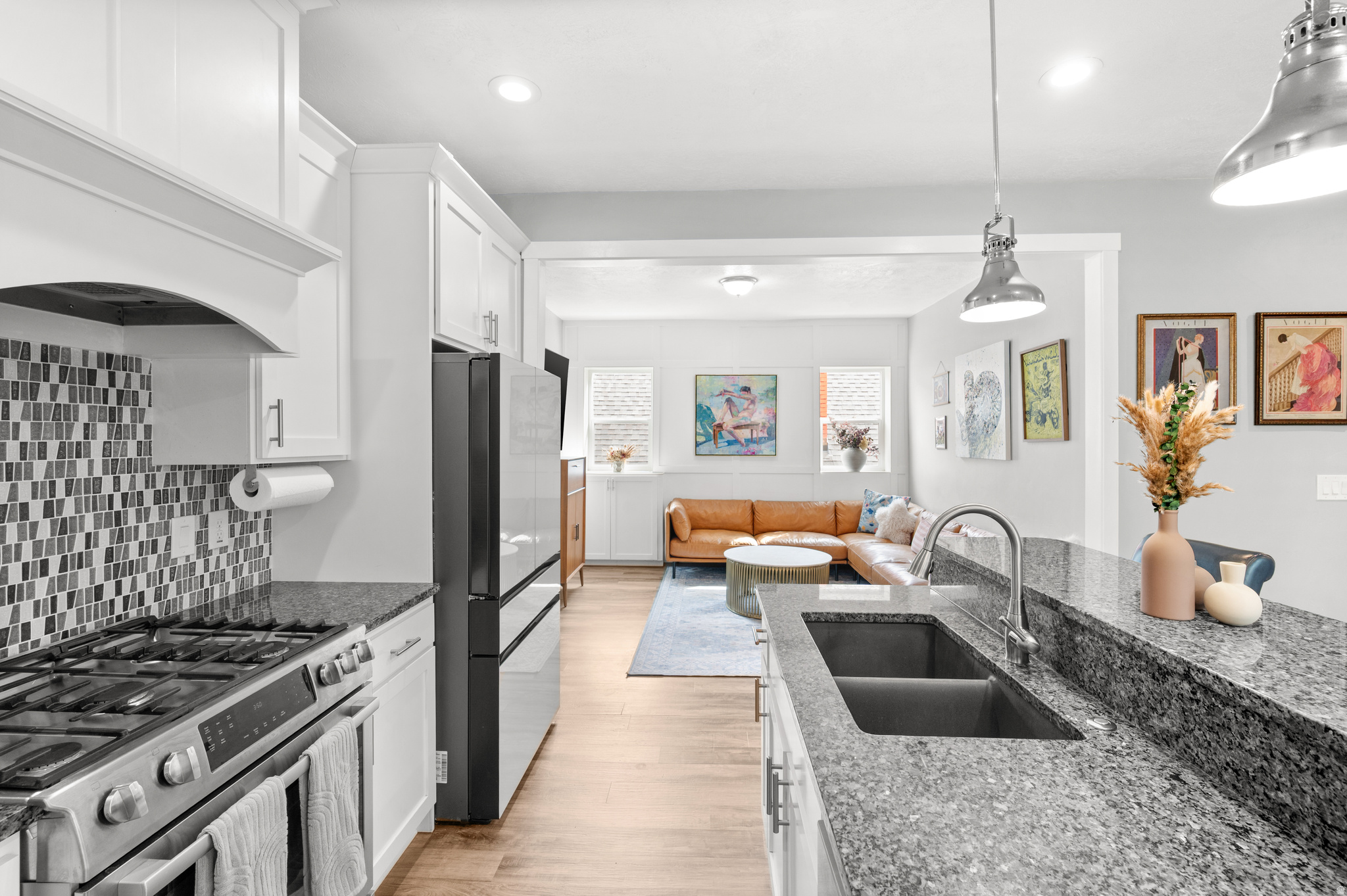 AVENUES - Residential