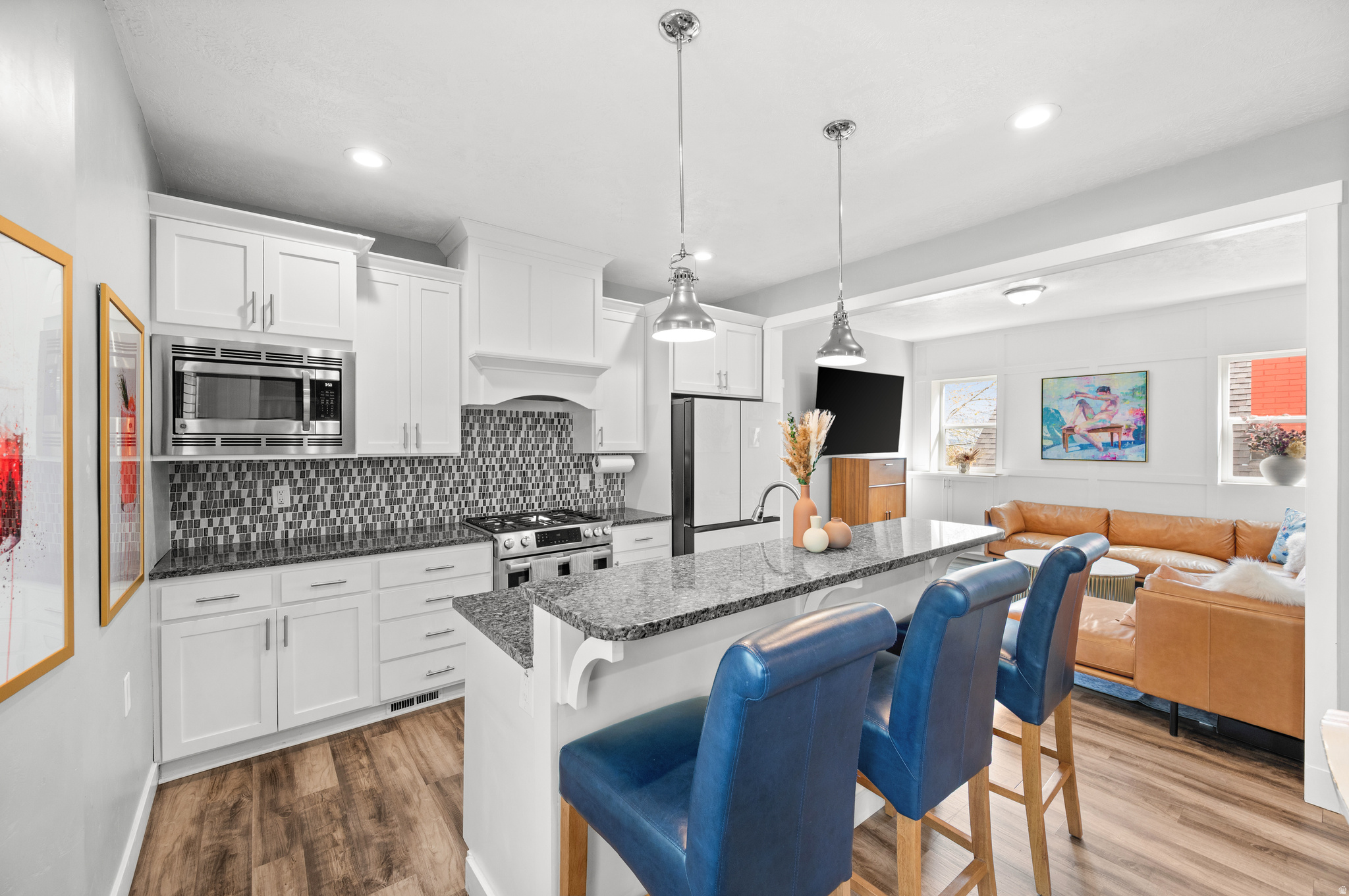 AVENUES - Residential