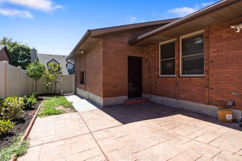 Tiny photo for 2424 E 4430 S, Holladay, UT 84124 (MLS # 2179608)