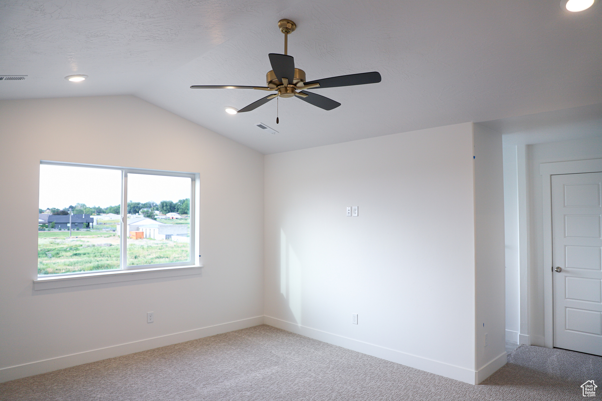 SALEM FIELDS - Residential