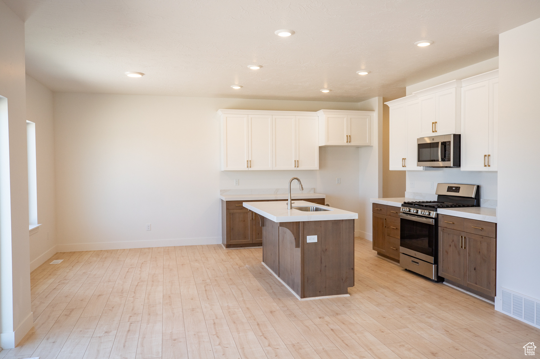 SALEM FIELDS - Residential