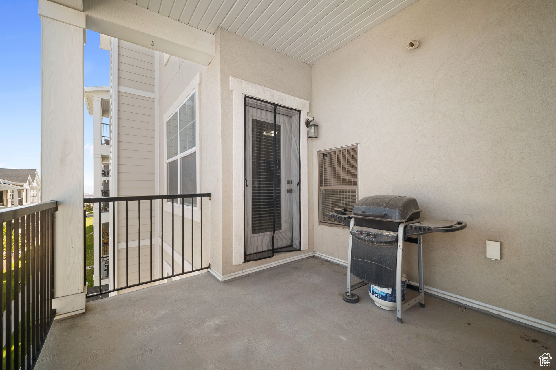 EAGLE VIEW - Residential