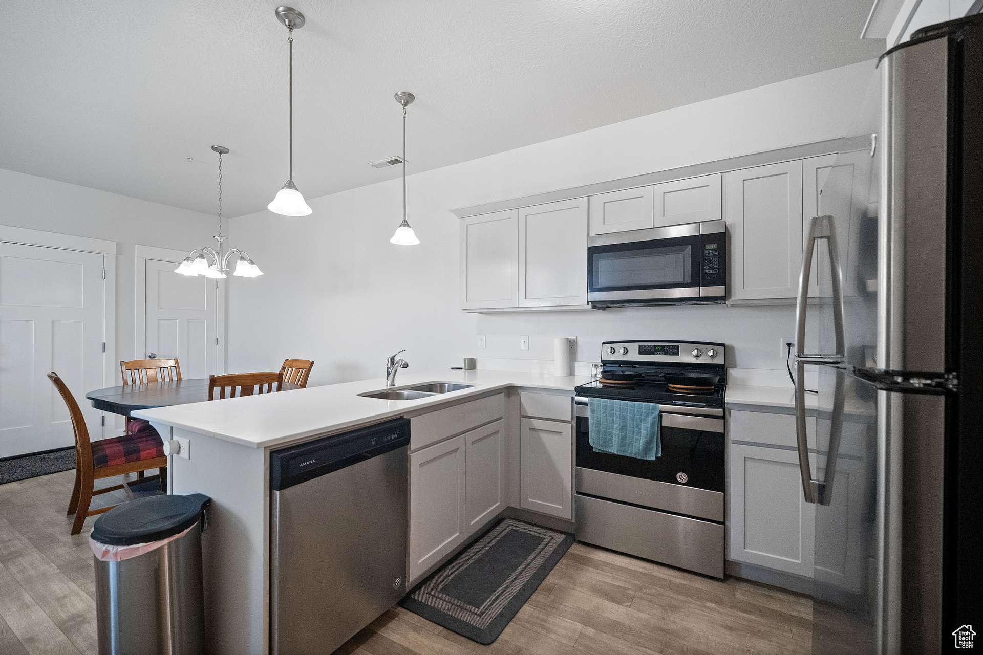 EAGLE VIEW - Residential