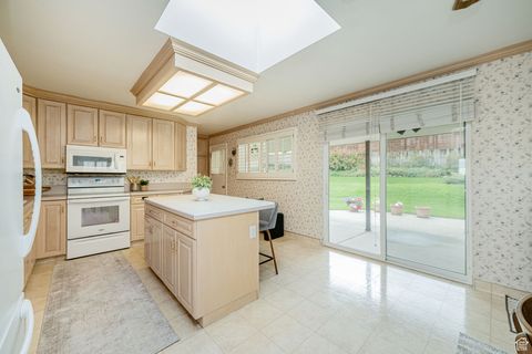 Tiny photo for 209 E DORCHESTER DR N, Salt Lake City, UT 84103 (MLS # 2118813)
