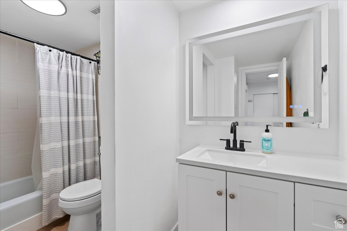 WILLOWBROOK - Residential