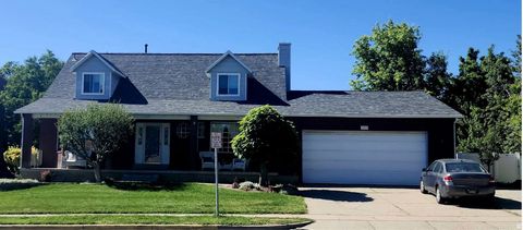 Homes For Sale - 2255 E Sunset Dr<br/> Layton, UT 84040