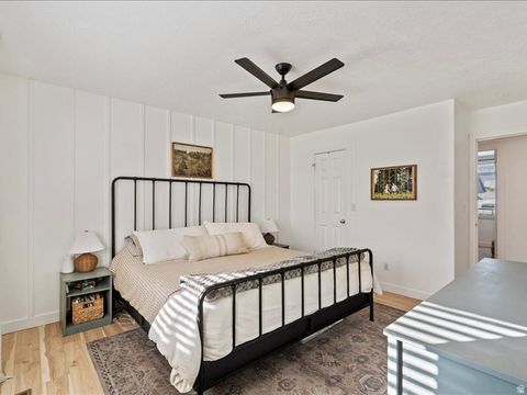 Tiny photo for 943 W 60 N, Layton, UT 84041 (MLS # 2124898)