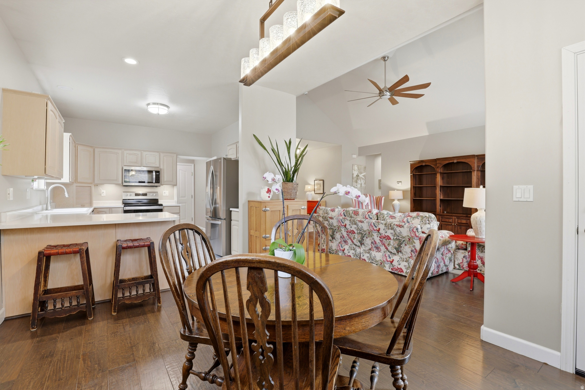 HOMESTEAD VILLAGE - Residential